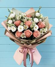 Букет цветов из:  Розы, Альстромерии и Лизиантусы в Георгиевске