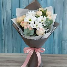 Букет цветов из:  Хризантемы и Розы в Георгиевске