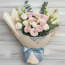 Букет цветов из:  Лизиантусы в Георгиевске