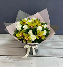 Букет цветов из:  Орхидеи и Розы в Георгиевске