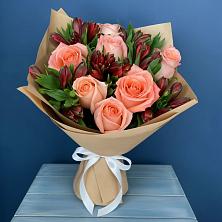 Букет цветов из:  Розы и Альстромерии в Георгиевске