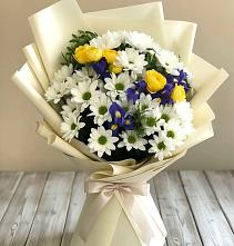 Букет цветов из:  Ирисы, Хризантемы и Розы #REPLACE_PRED# Георгиевске