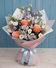 Букет цветов из:  Лизиантусы, Розы, Альстромерии и Гипсофила в Георгиевске