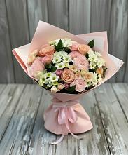 Букет цветов из:  Гвоздики, Розы и Хризантемы в Георгиевске