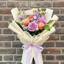 Букет цветов из:  Лизиантусы и Розы #REPLACE_PRED# Георгиевске