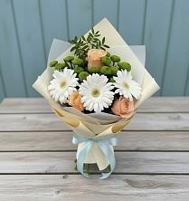 Букет цветов из:  Герберы, Розы и Хризантемы в Георгиевске